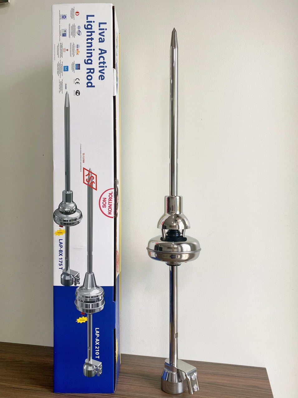 Kim thu sét Liva BX175, BK 111m