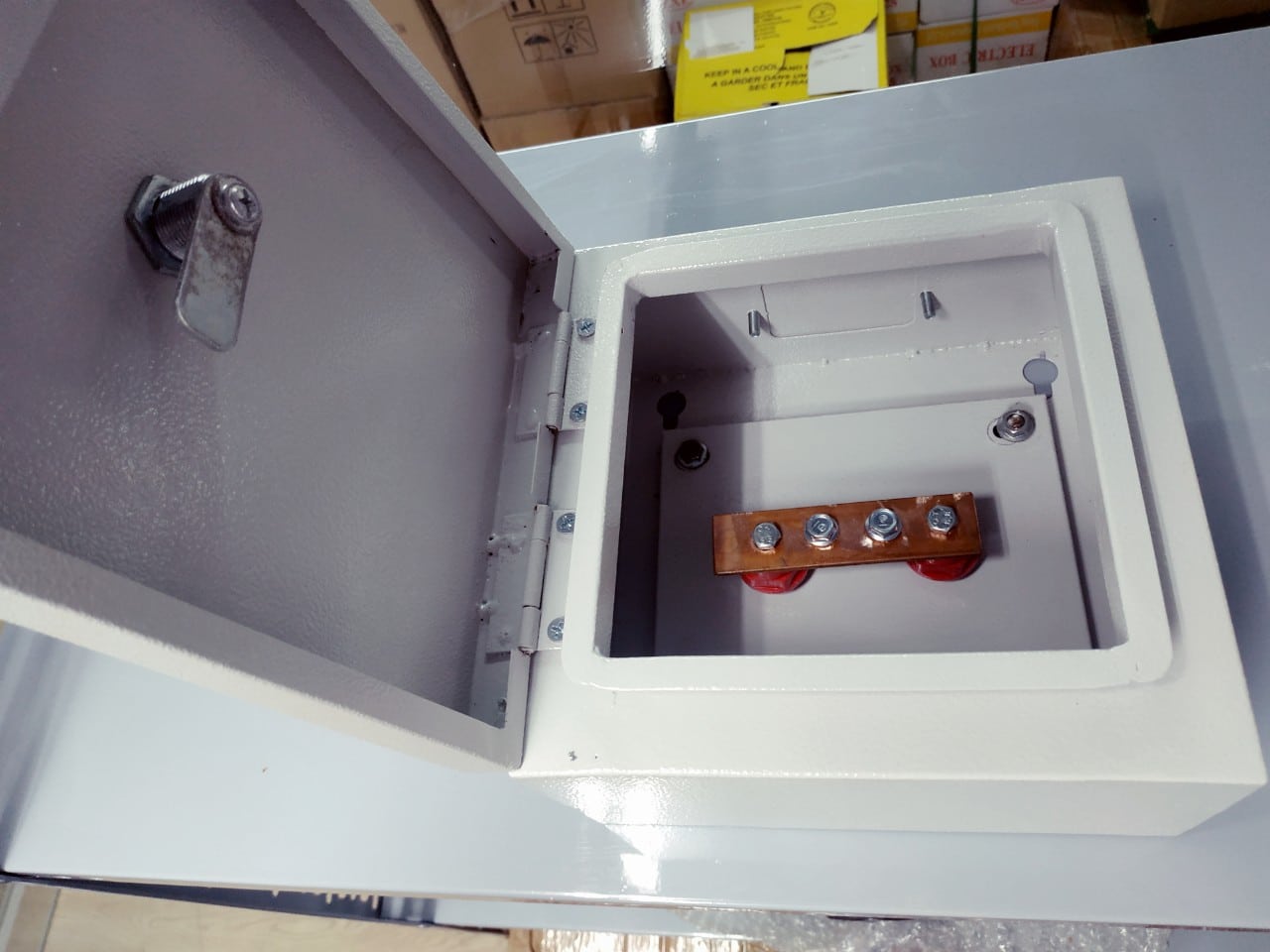 Hộp kiểm tra điện trở 200×200 - Ảnh 2