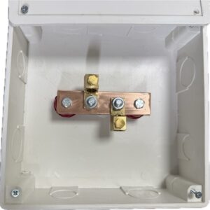 Hộp kiểm tra điện trở PVC 200x200x50 VINANCO (Phụ kiện: thanh đồng 100x25x3mm, sứ cách điện, cos thau cho cáp 70mm2)